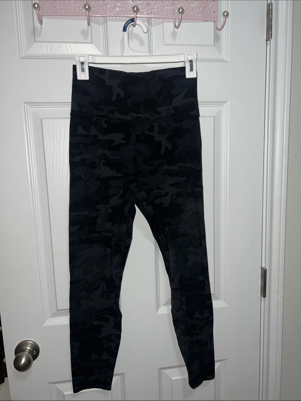 Lululemon Women’s' Align High-Waist Black Camo Leggings 25”